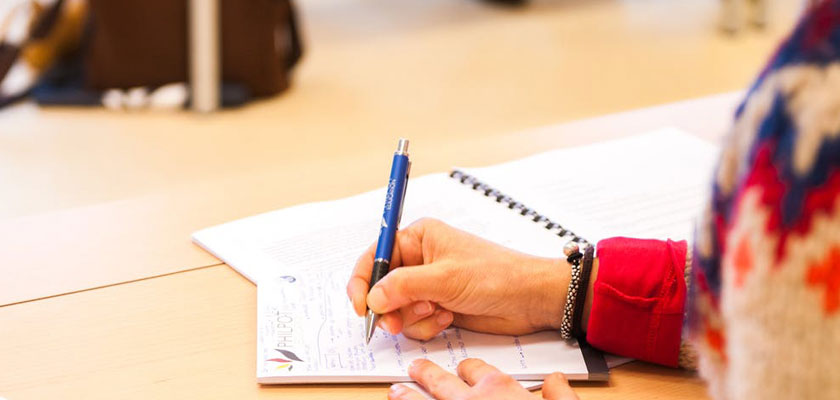 Convocades 900 places per a l’acreditació de competències en 20 àmbits professionals