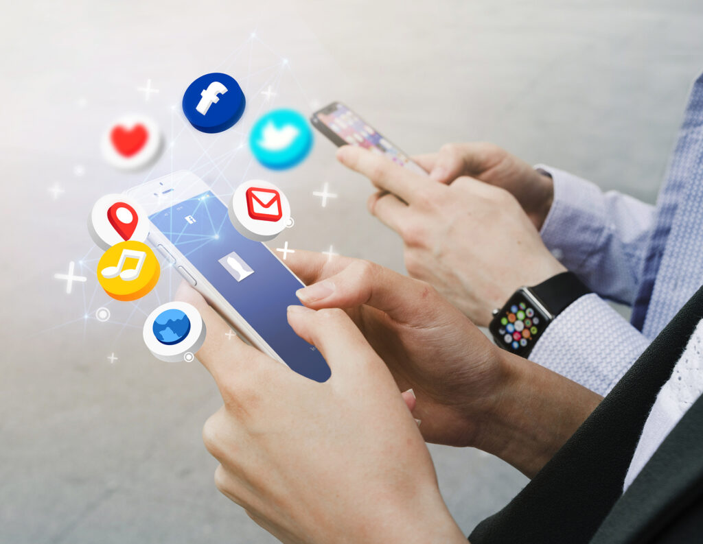 Presencia en Internet a través de redes sociales
